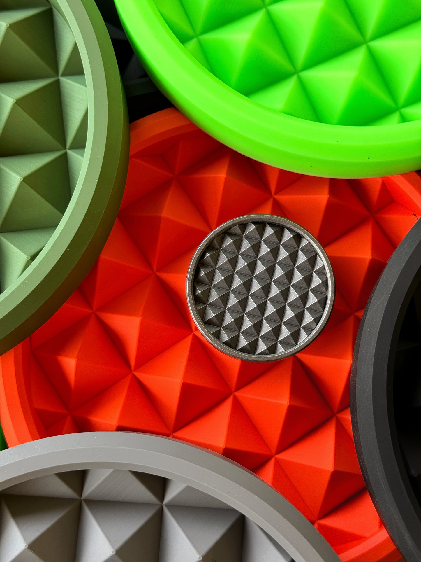 Round Curator Tray