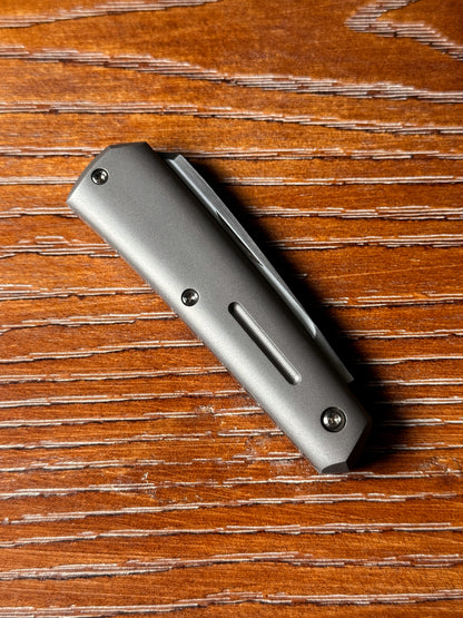 Oeser Str8hawk
